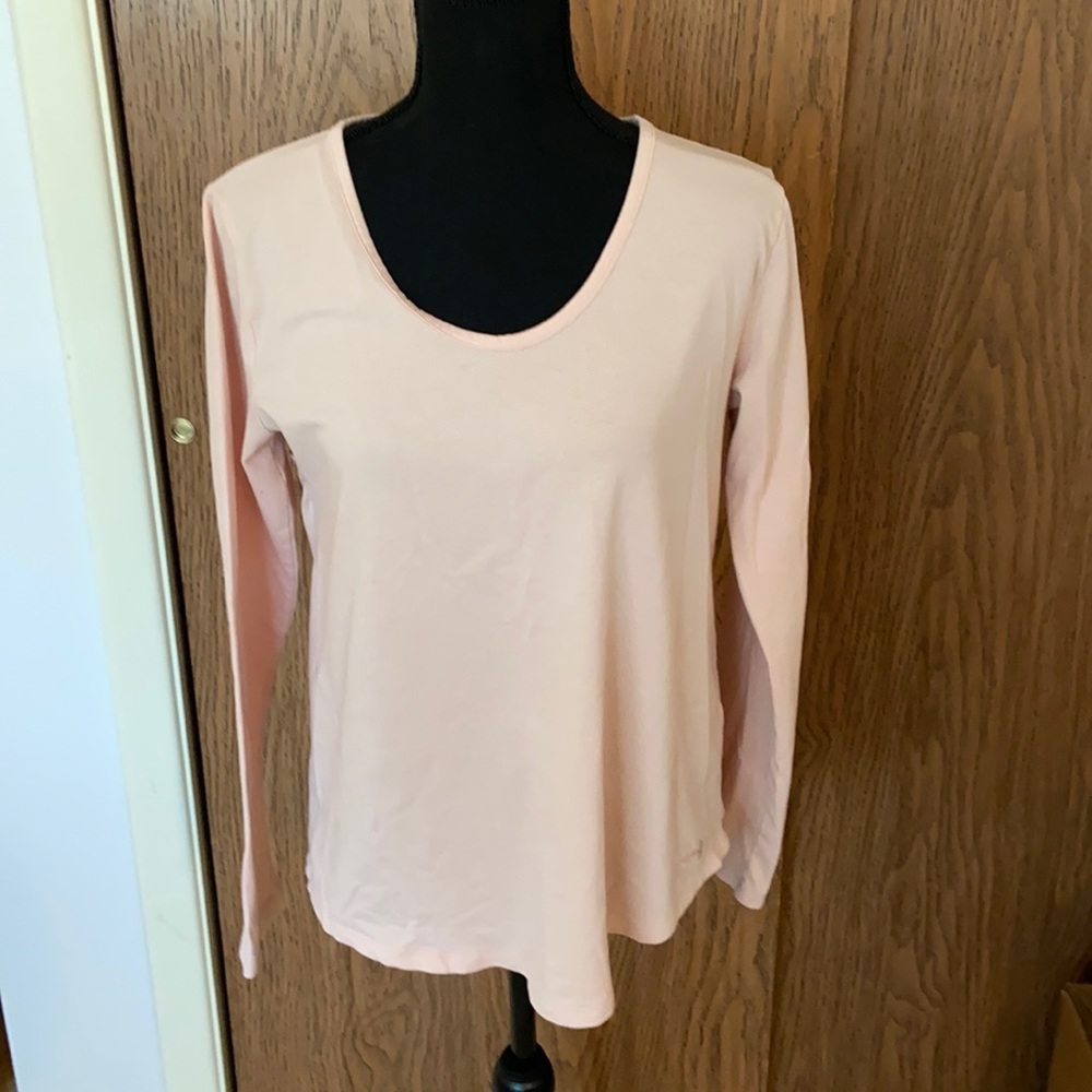 Pretty underarmour light pink top